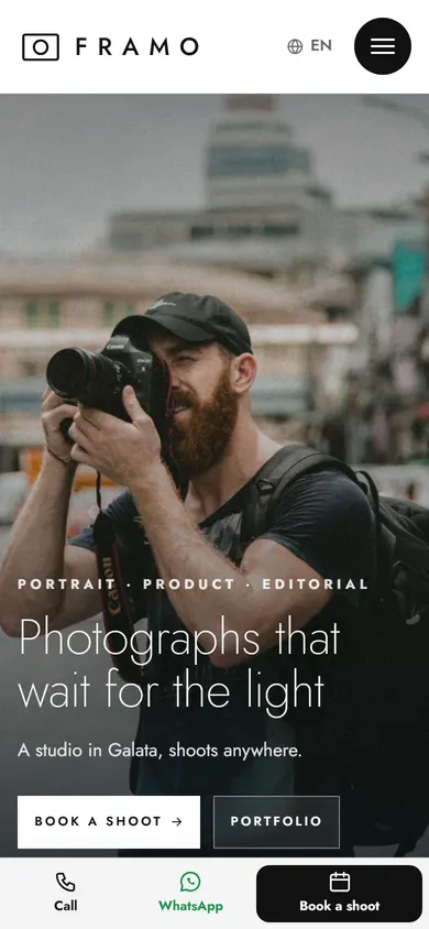 Framo · Photographer on a phone
