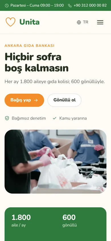 Unita · Yardım Derneği telefonda