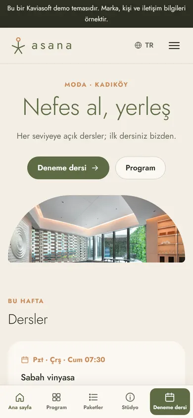 Asana · Yoga Stüdyosu telefonda