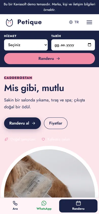 Petique · Pet Butik ve Kuaför telefonda